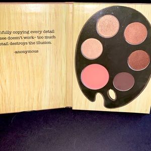 NEW STILA Eye/Cheek Shadow Palette -5shadow,1cheek